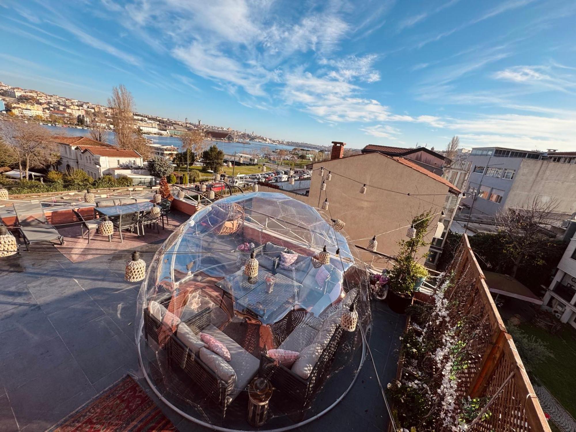 Waterfront Apartment By The Tram - Terrace With Dome & Golden Horn View In Fatih Istanbul Exterior photo