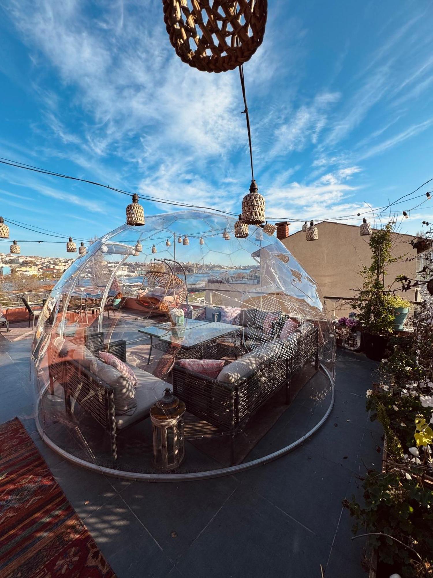 Waterfront Apartment By The Tram - Terrace With Dome & Golden Horn View In Fatih Istanbul Exterior photo